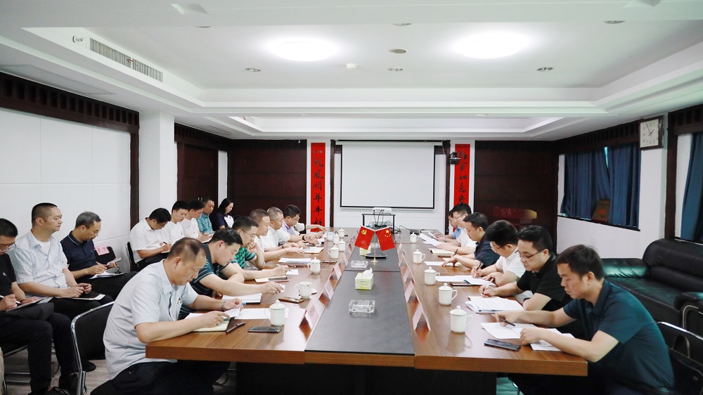 楊正華一行調(diào)研湖南糧油集團(tuán)